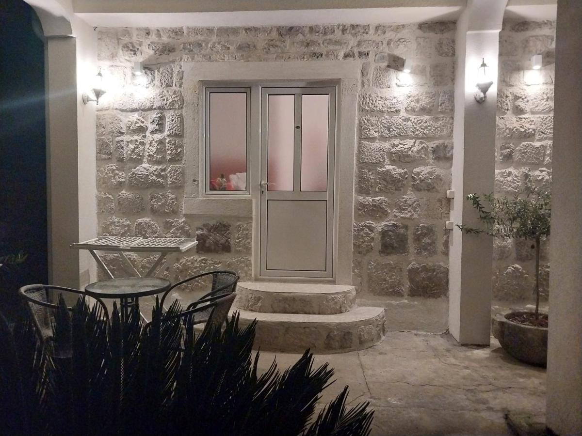 Apartments Ponta Kotor Bilik gambar